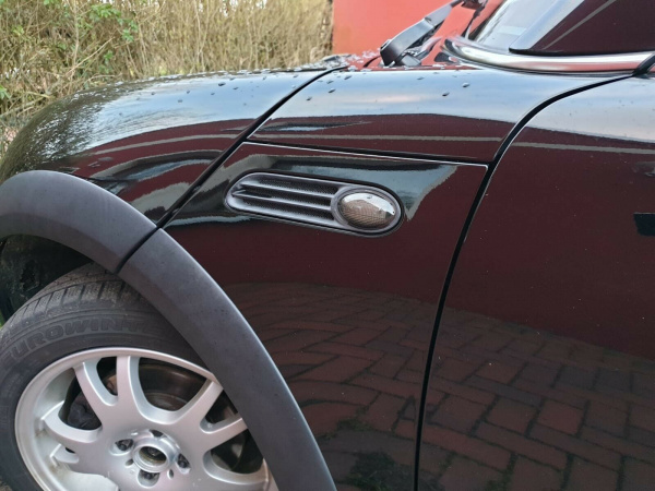 Upgrade LED Lightbar Seitenblinker für Mini Cooper R56 / R57 / R58 / R59 06-14 schwarz